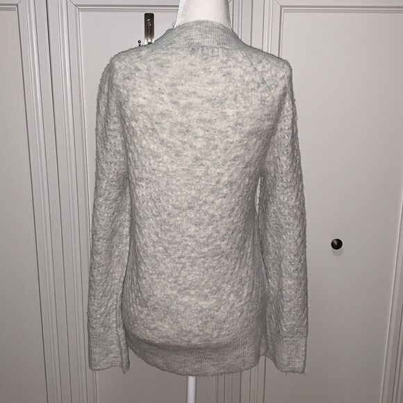 Loft Gray Long Sleeve Sweater Size S - Picture 4 of 10